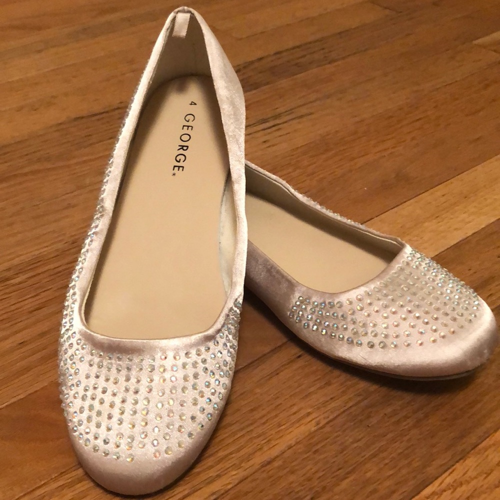 Tan Sequined Flats 😎